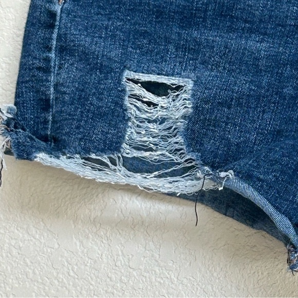 Buckle Black Shorts Women’s Fit No. 75 Distressed High Rise Denim 26 Raw Hem - Picture 3 of 6